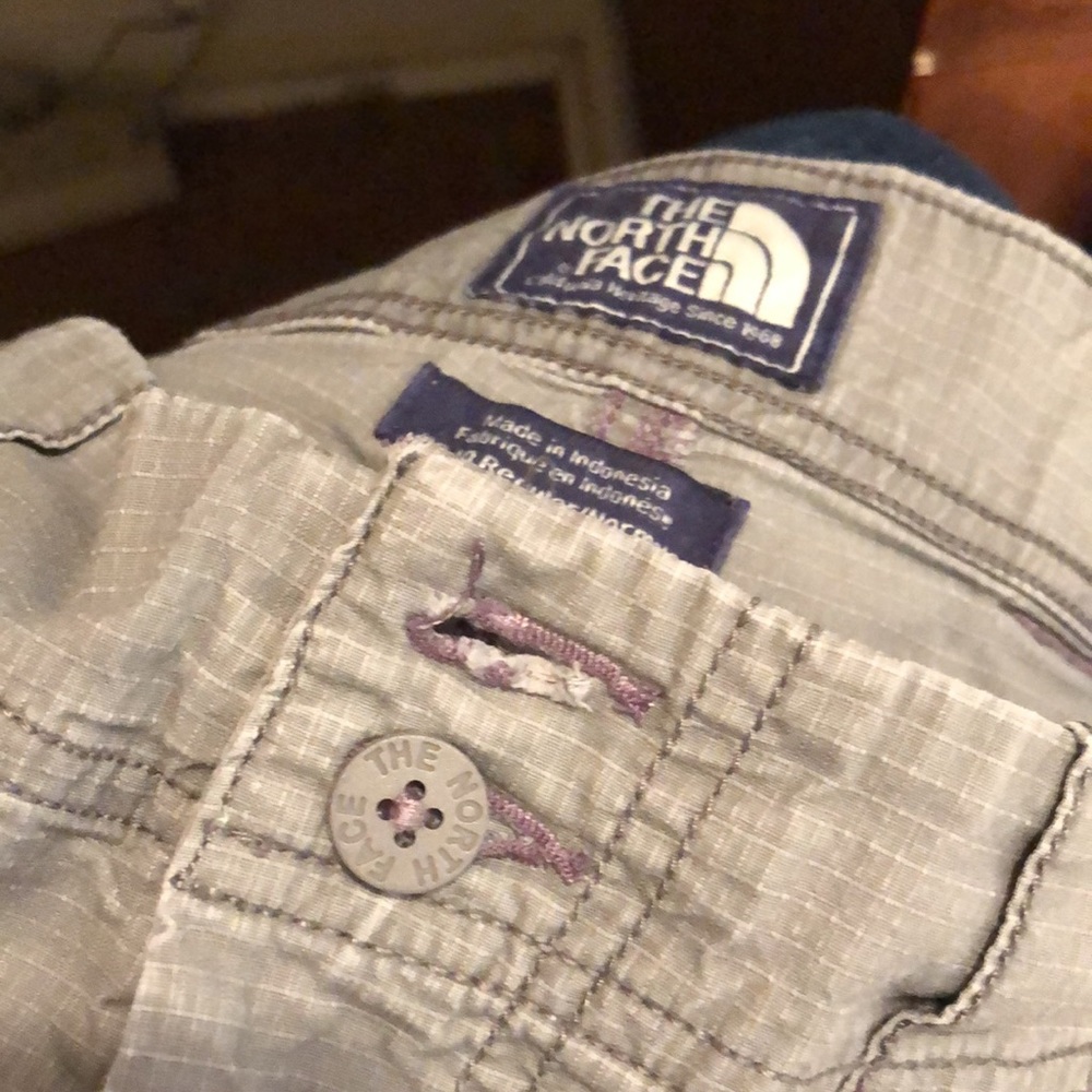 The North Face hiking Shorts sz10 - Picture 11 of 11